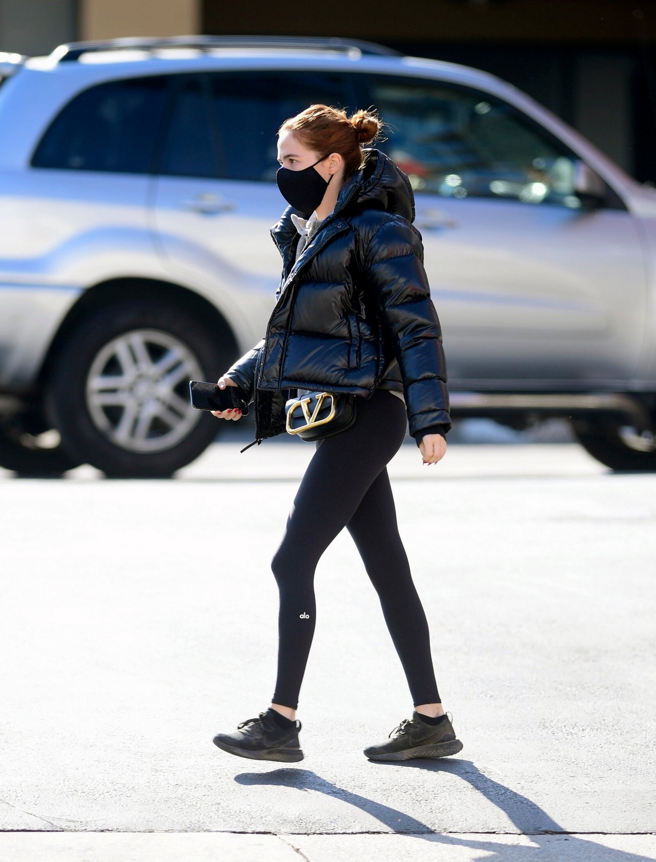 zoey-deutch-tight-leggings-thefappening-cfd-1 zoey deutch tight leggings thefappening cfd 1