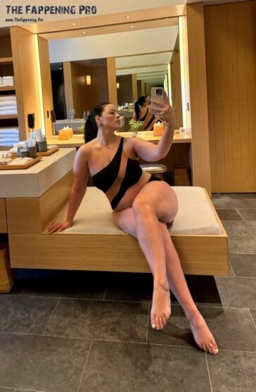 Ashley Graham Sexy TheFappening.Pro 624x955 1