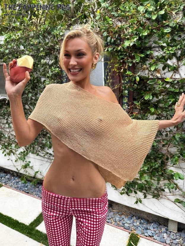 Bella Hadid Sexy TheFappening.Pro 3 624x829 1