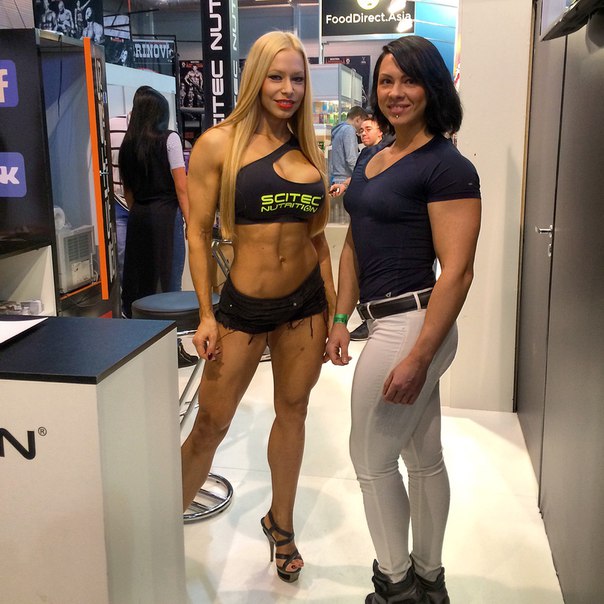 Ekaterina Kuznetcova And Famous Bodybuilders (11 Photos) 9 Ekaterina Kuznetcova Larissa Reis
