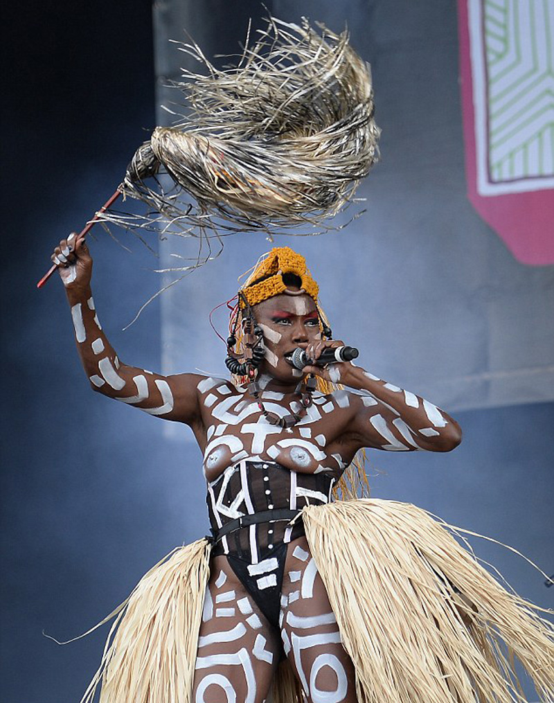 Grace Jones Topless 3