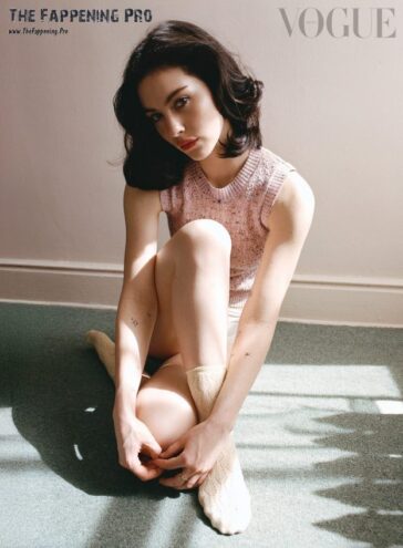 Gracie Abrams Sexy TheFappening.Pro 2 624x849 1
