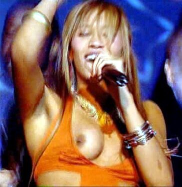 Javine Hylton Nipple Slip (1 Photo 1 GIF) 5 Javine Hylton Nipple Slip
