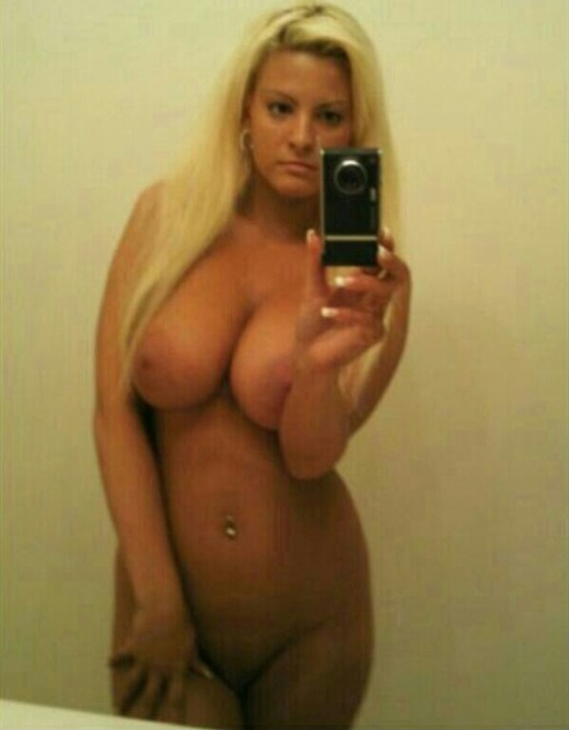 Jessica Simpson Nude