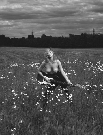 Kate Moss Sexy & Topless Photos 23 Kate Moss Topless 5