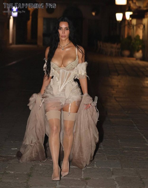 Kim Kardashian Sexy TheFappening.Pro 5 1 624x790 1