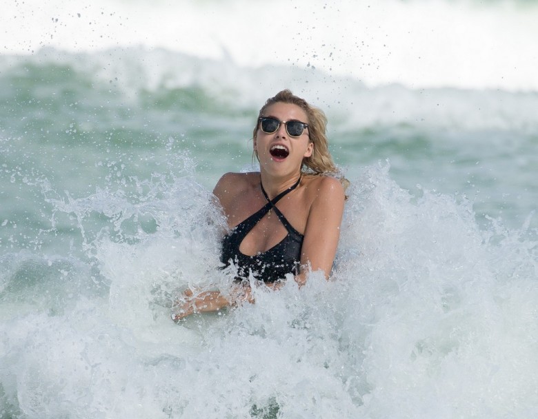 Lena Gercke in a Bikini Photos 8 Lena Gercke in a Bikini 13 780x608 1