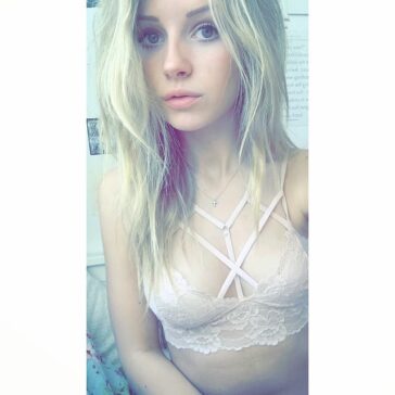 Lottie Moss Hot Sexy 5