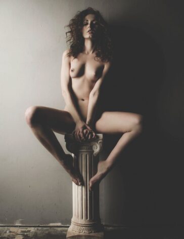 Zoe West Naked 15 Zoe West Naked 3 780x1016 1