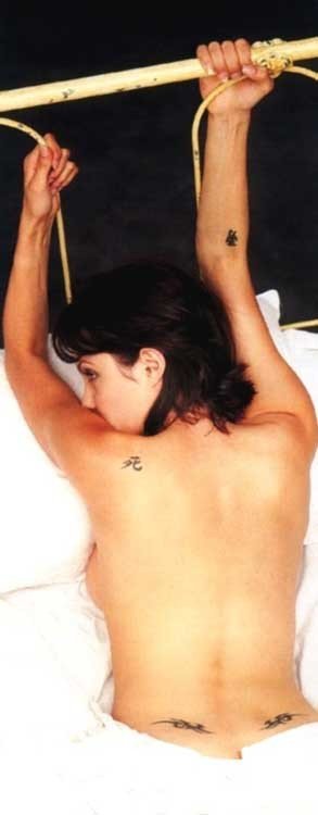 angelina-jolie-naked-09 Angelina-Jolie-Naked-09