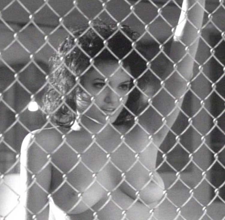 angelina-jolie-naked-27 Angelina-Jolie-Naked-27
