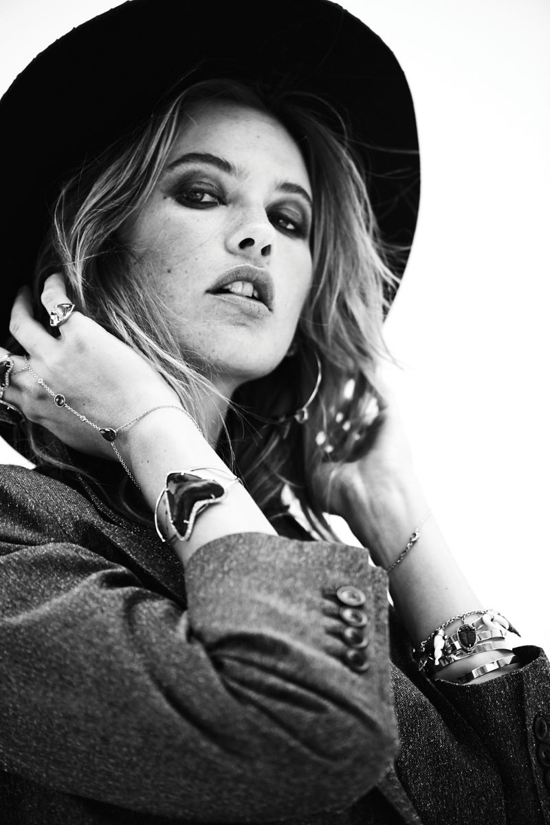 behati-prinsloo-sexy-topless-38 Behati-Prinsloo-Sexy-Topless-38