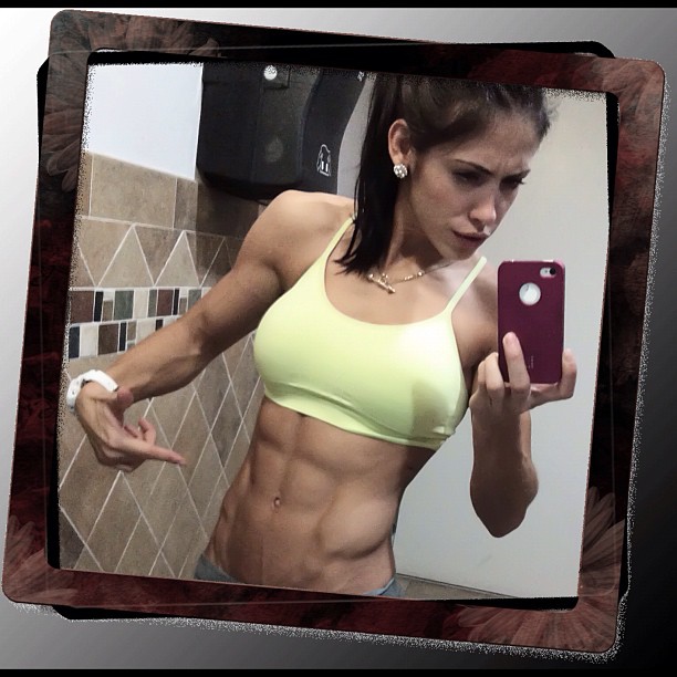 Bella-Falconi-Sexy-16