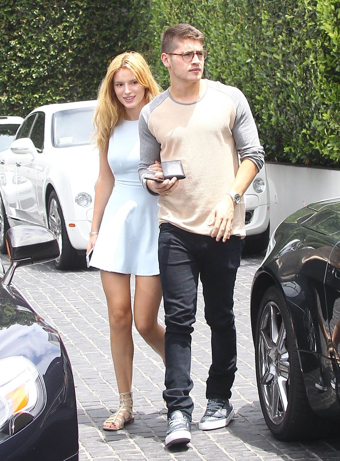 bella-thorne-braless-2 Bella-Thorne-Braless-2