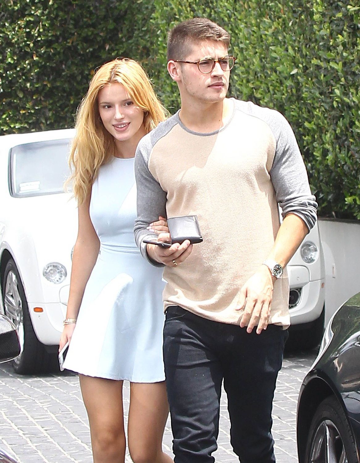 bella-thorne-braless-4 Bella-Thorne-Braless-4