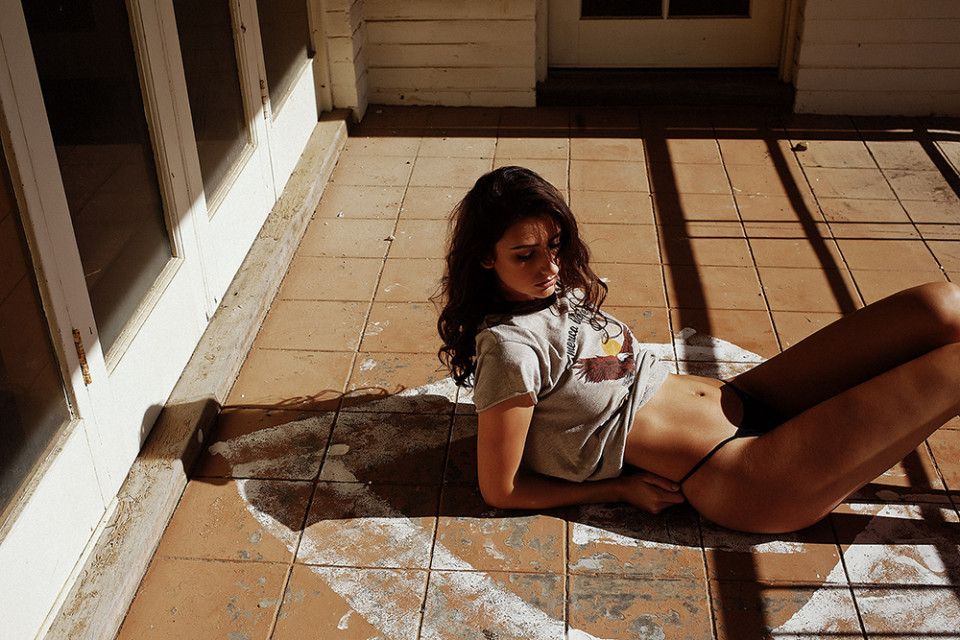 caitlyn-king-topless-8 Caitlyn-King-Topless-8