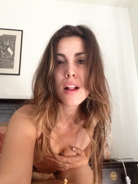 carly-pope-naked-05 Carly-Pope-Naked-05