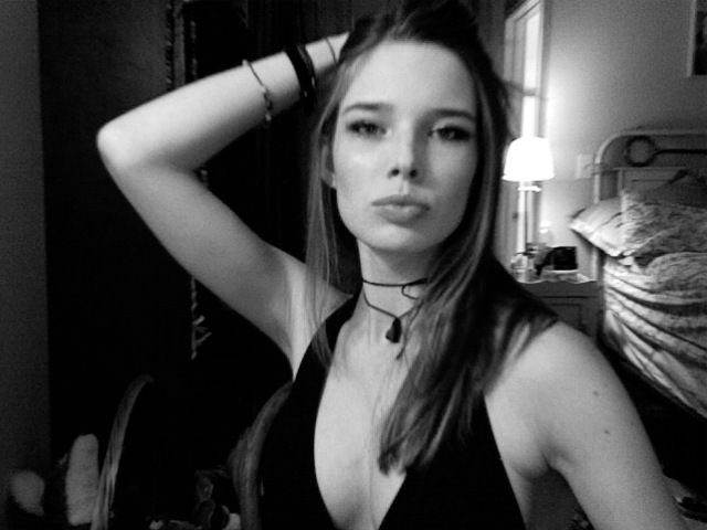 chloe-dykstra-naked-27 Chloe-Dykstra-Naked-27