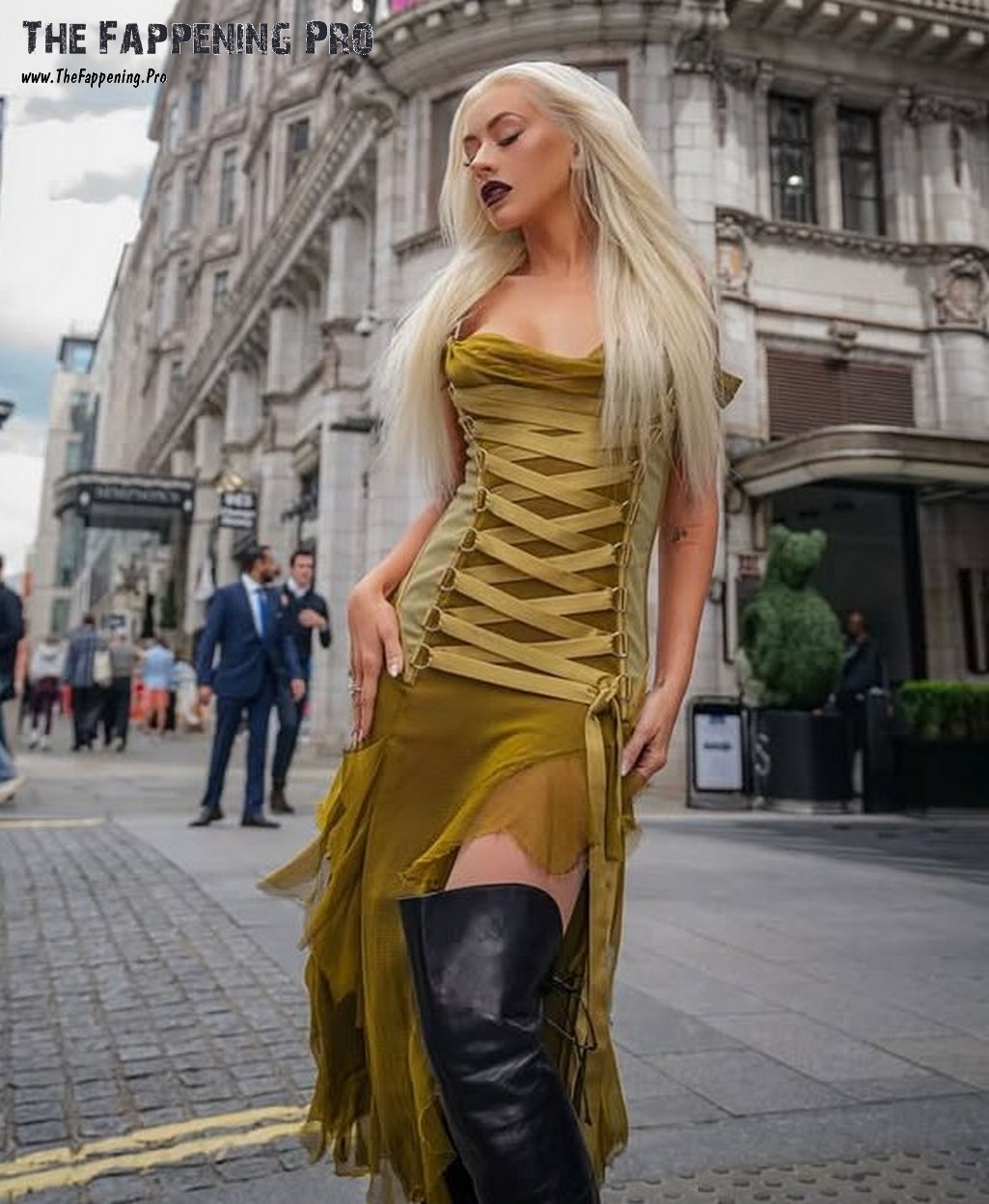 christina-aguilera-nude-thefappening-cfd-3 christina aguilera nude thefappening cfd 3