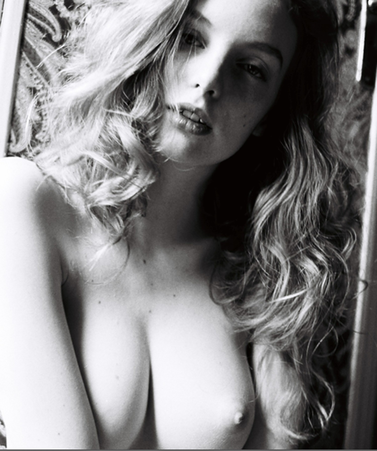 clara-settje-naked-9 Clara-Settje-Naked-9