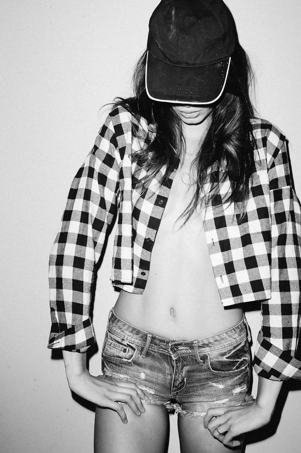 claudia-guarnieri-topless-13 Claudia-Guarnieri-Topless-13
