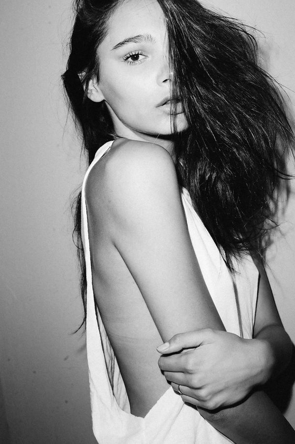claudia-guarnieri-topless-22 Claudia-Guarnieri-Topless-22