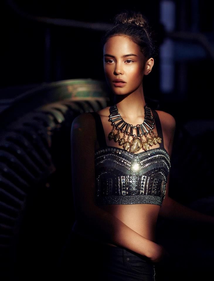 courtney-eaton-topless-12 Courtney-Eaton-Topless-12