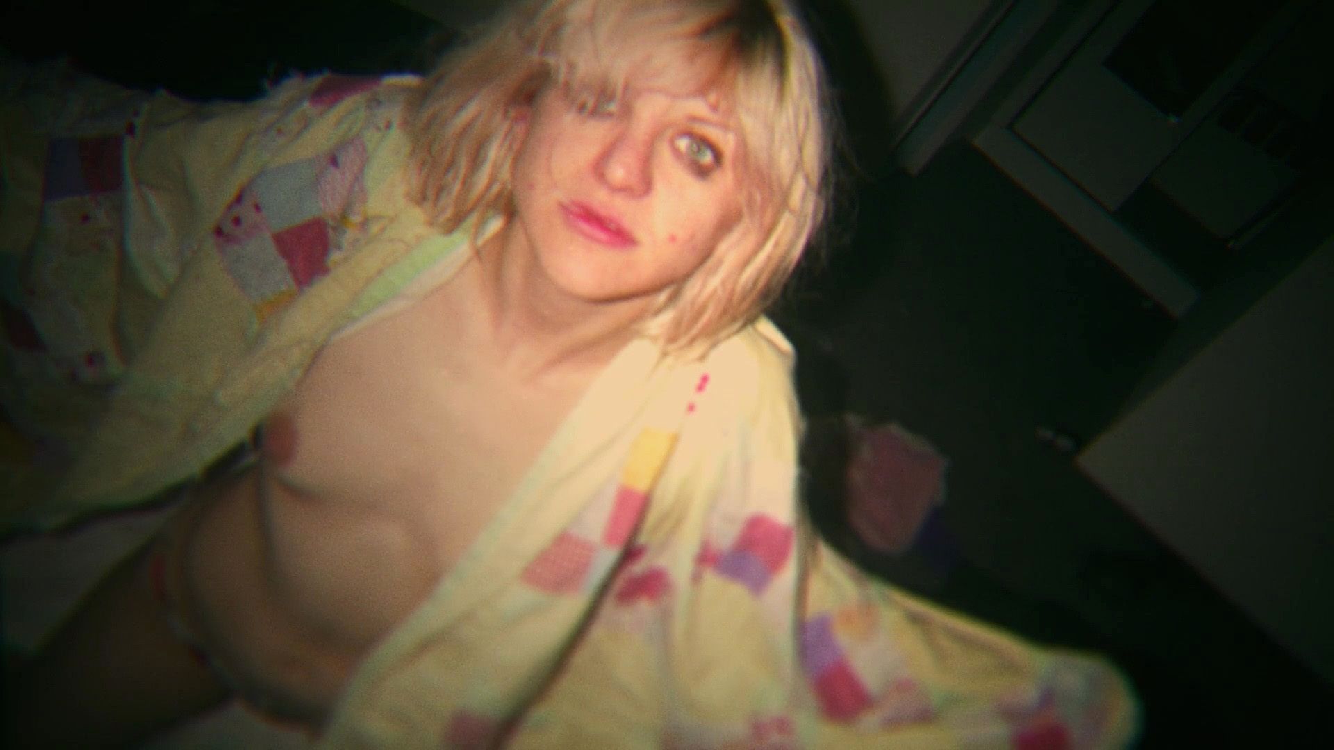courtney-love-naked-6 Courtney-Love-Naked-6
