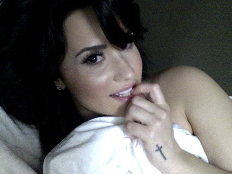 demi-lovato-naked-6 Demi-Lovato-Naked--6