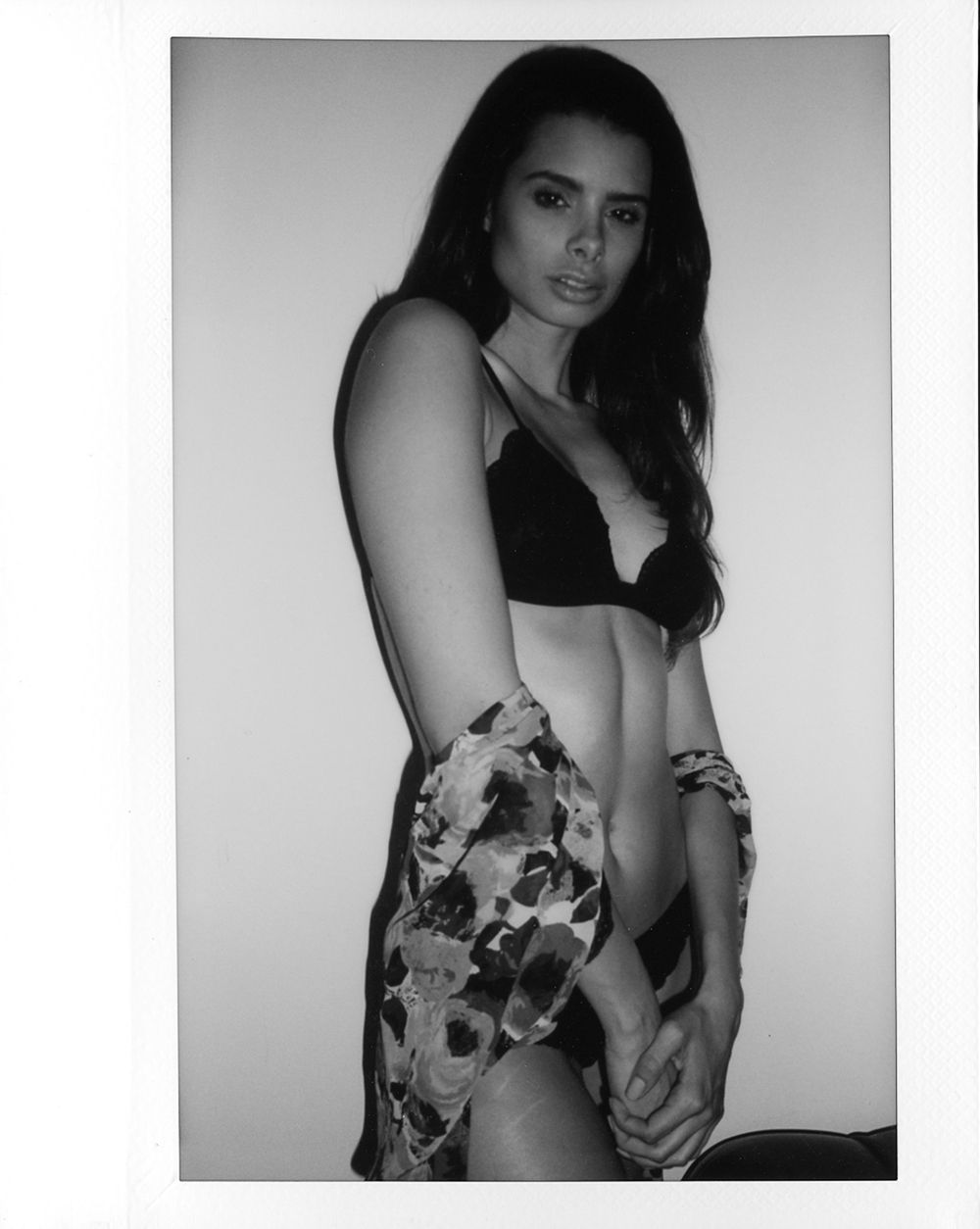 desirey-abbs-topless-4 Desirey-Abbs-Topless-4
