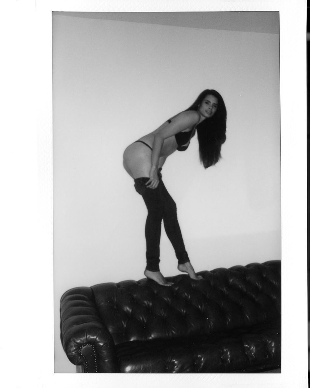 desirey-abbs-topless-8 Desirey-Abbs-Topless-8