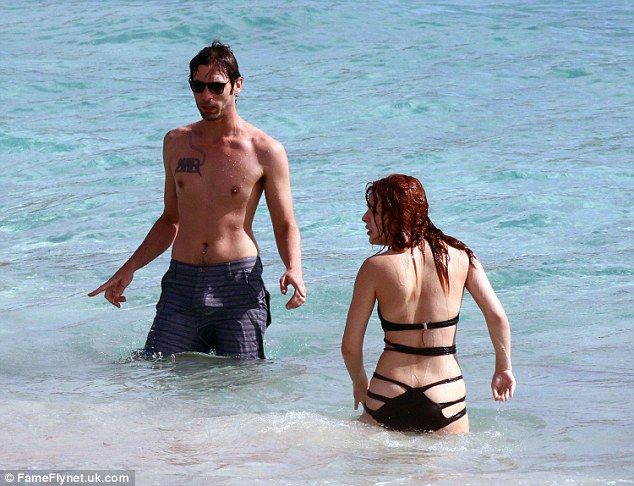 elena-satine-nipple-slip-9 Elena-Satine-Nipple-Slip-9