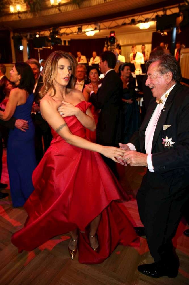 elisabetta-canalis-tits-05 Elisabetta-Canalis-Tits-05