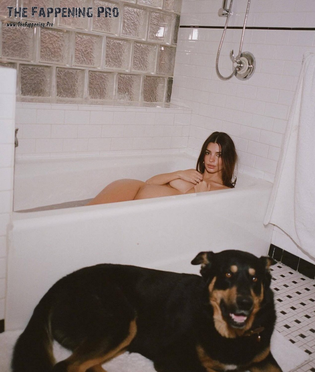 emily-ratajkowski-nude-thefappening-cfd-4 Emily Ratajkowski Naked