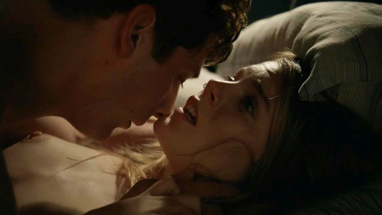 emma-greenwell-naked-04 Emma-Greenwell-Naked-04