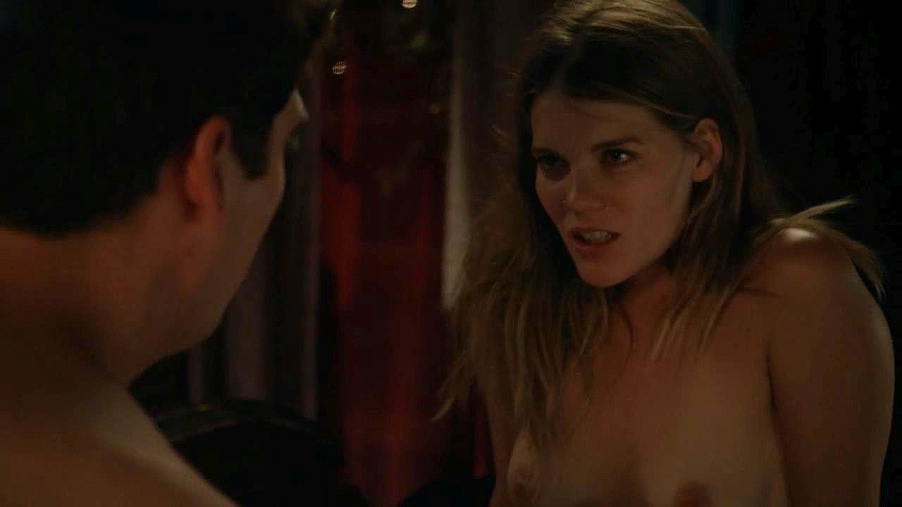 emma-greenwell-naked-07 Emma-Greenwell-Naked-07