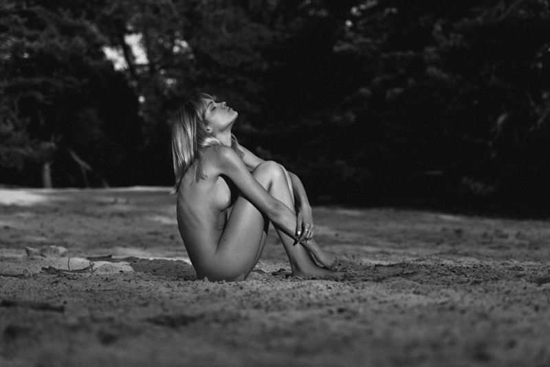 eva-biechy-topless-5 Eva-Biechy-Topless-5