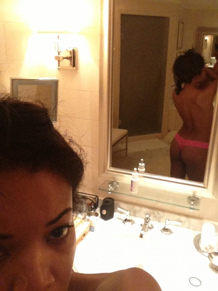 Gabrielle-Union-Naked-14