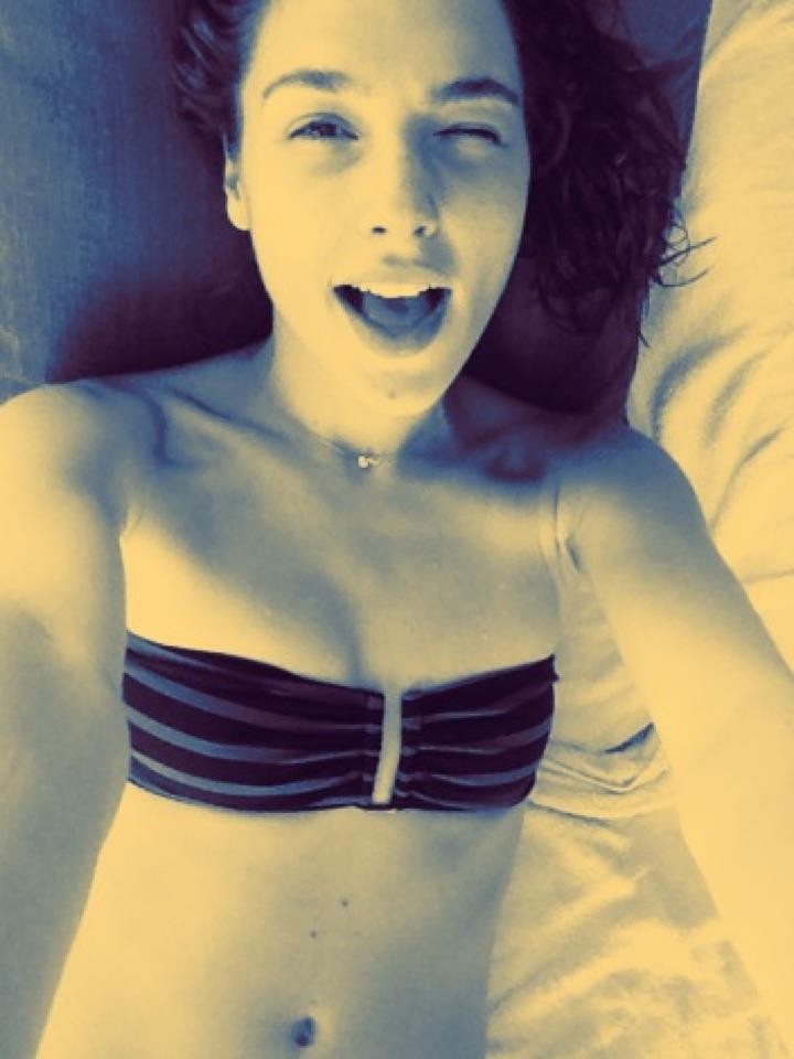 gal-gadot-sexy-13 Gal-Gadot-Sexy-13