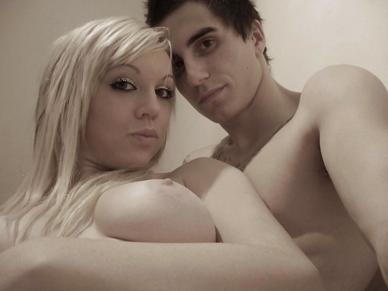 Hannah-Martin-Naked-07