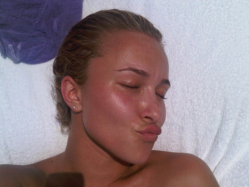 hayden-panettiere-naked-12 Hayden-Panettiere-Naked-12