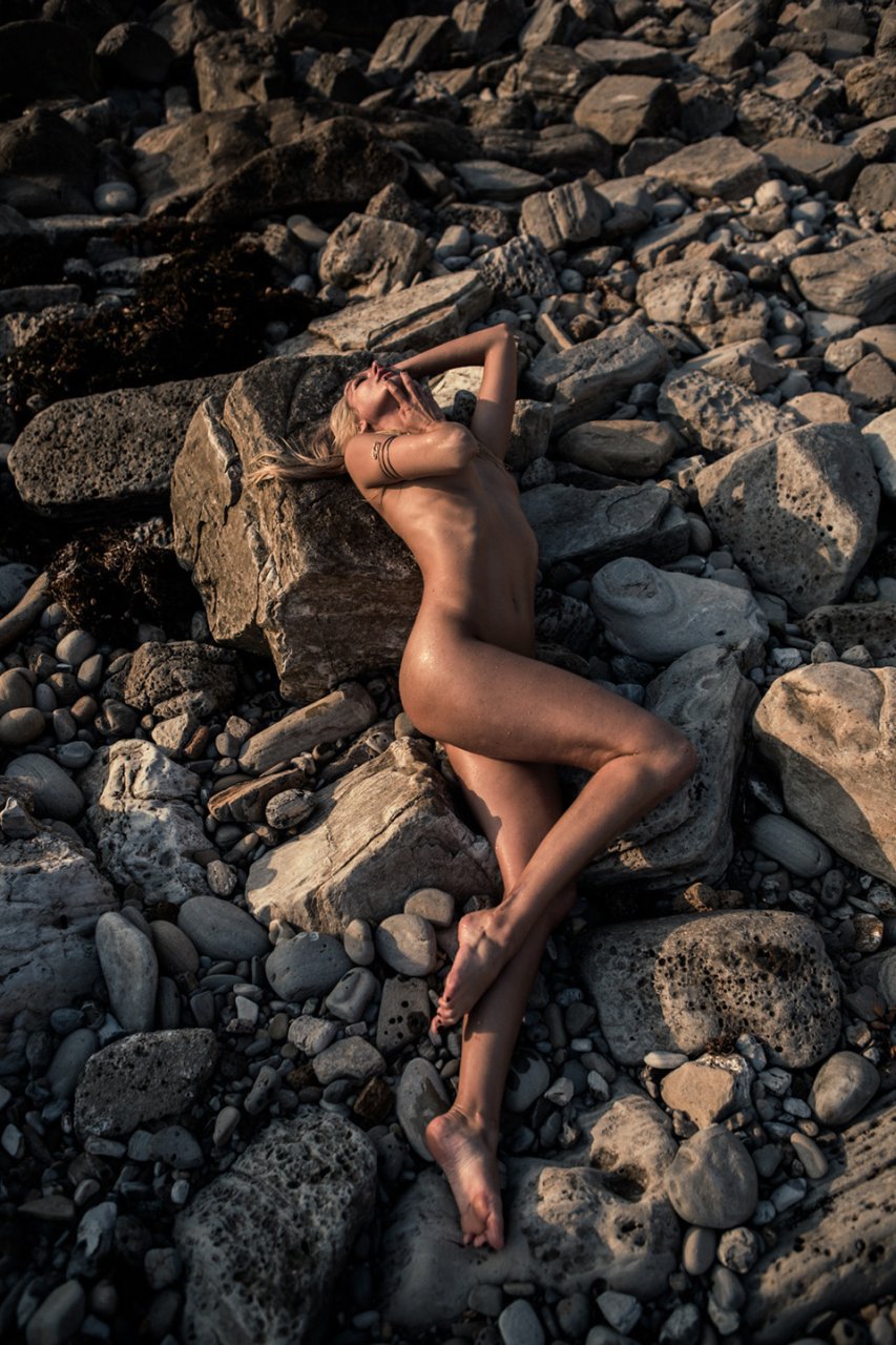 Heather-Carr-Naked-06