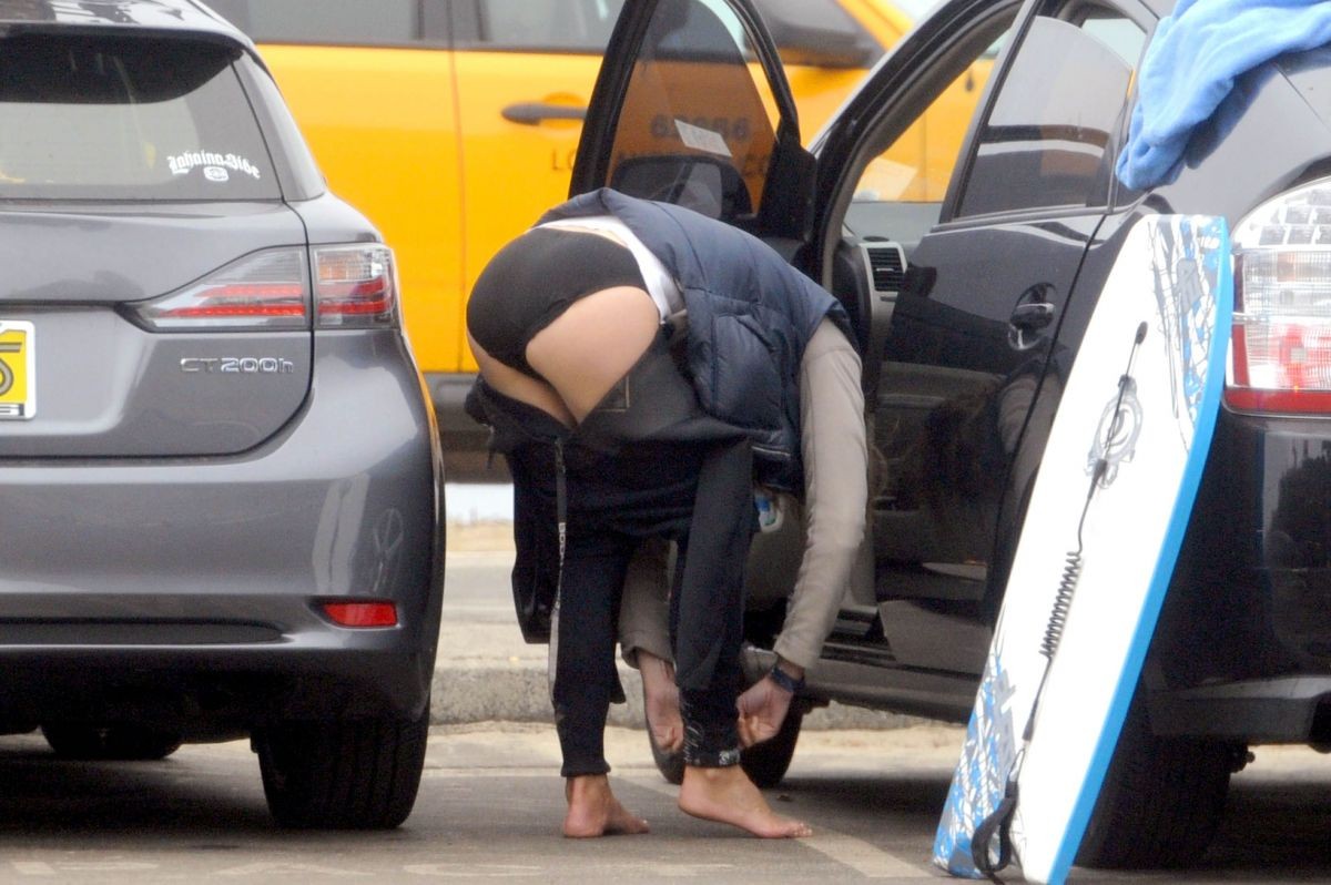 helen-hunt-exhibited-naked-ass-public-16 Helen Hunt Exhibited Naked Ass in Public 2