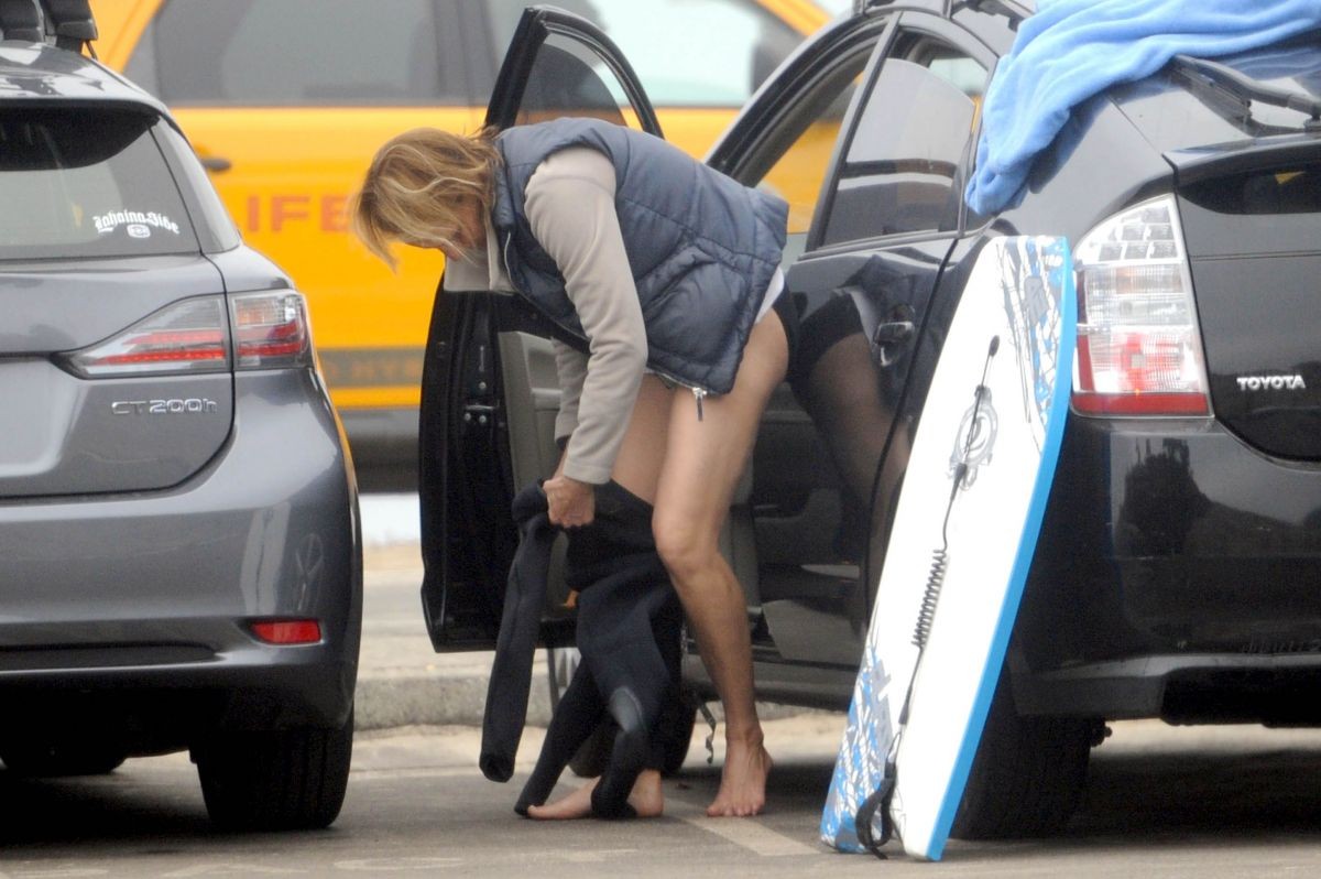 helen-hunt-exhibited-naked-ass-public-17 Helen Hunt Exhibited Naked Ass in Public