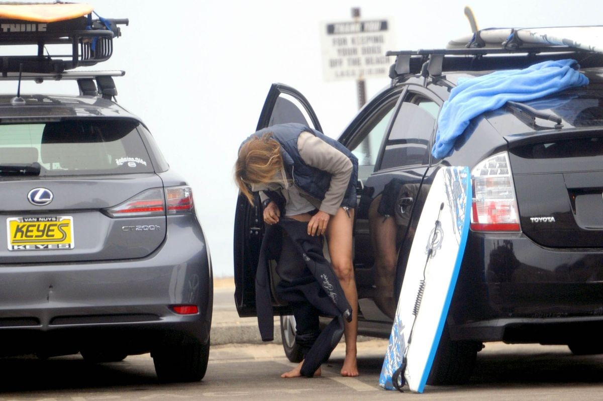helen-hunt-exhibited-naked-ass-public-18 helen hunt exhibited naked ass public 18