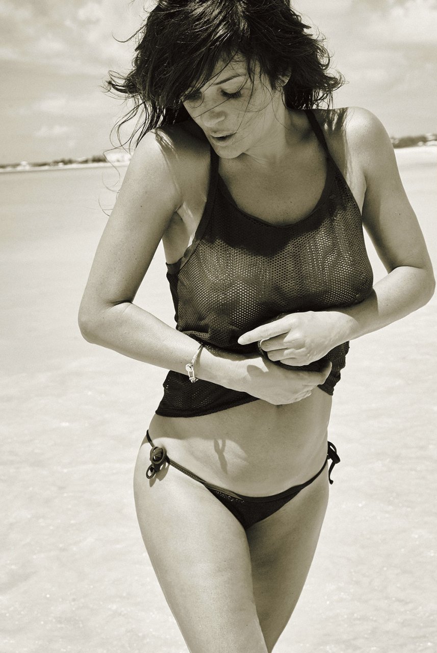 Helena-Christensen-Topless-05