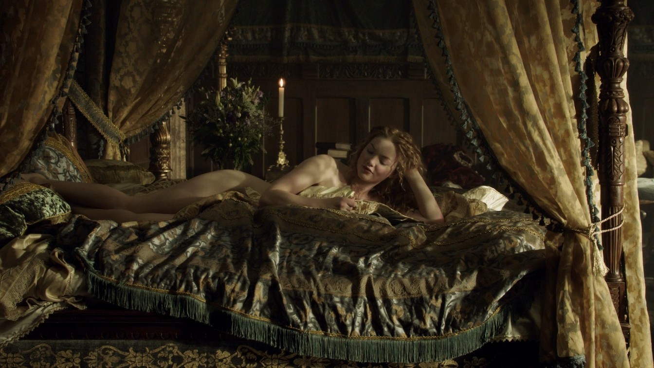holliday-grainger-nude-1-1 Holliday-Grainger-Nude-1