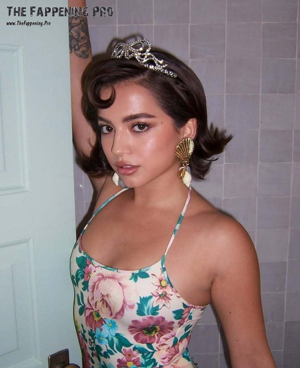 isabela-merced-sexy-thefappening-cfd-9 Isabela Merced In Bikini