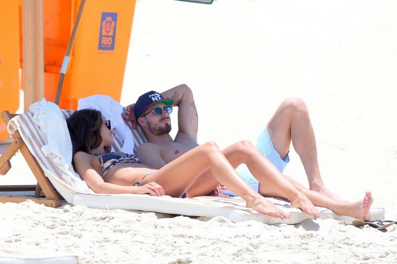 izabel-goulart-topless-9 Izabel-Goulart-Topless-9