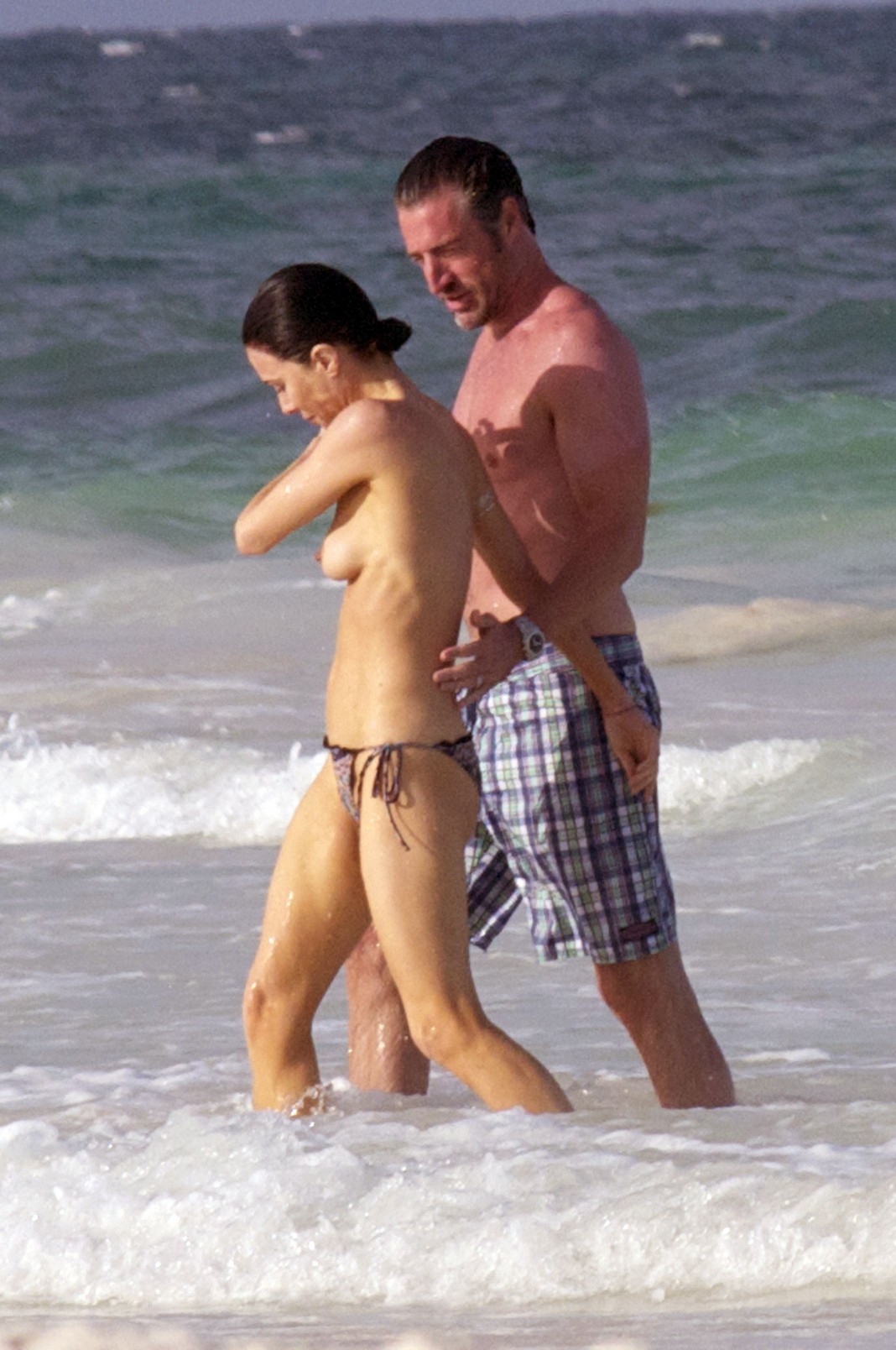 jaime-murray-topless-13 Jaime-Murray-Topless-13